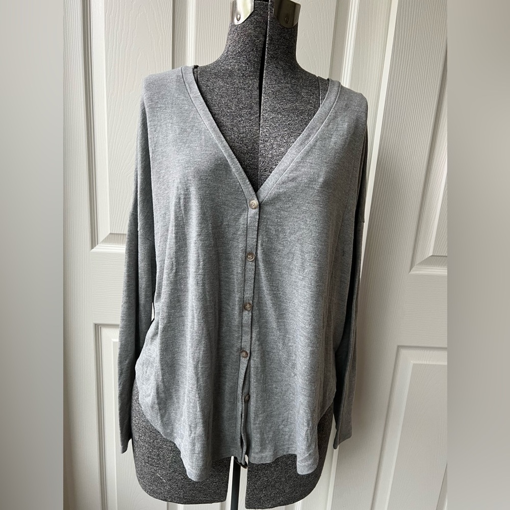 Forever 21 Sweater Women Gray Button Front Asymmetric Cardigan Medium